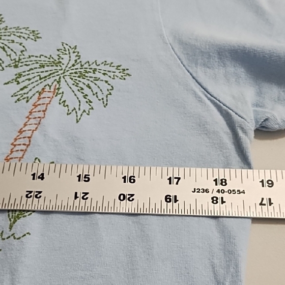 Blue Short Sleeve Tee with Retro Camper Graphic - Picture 4 of 10